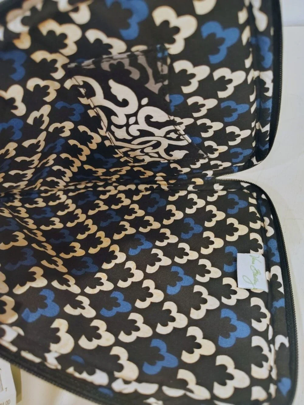 NWT Vera Bradley Tablet Kindle Padded Sleeve, Canterbweey Cobalt, Retired